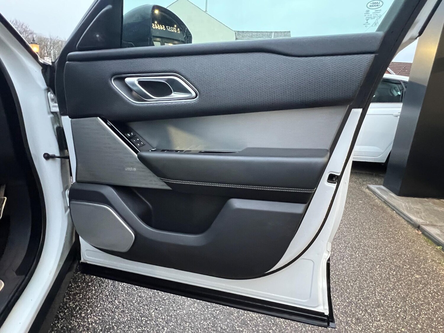 Used Land Rover Range Rover Velar for sale - 77682950: Photo 24