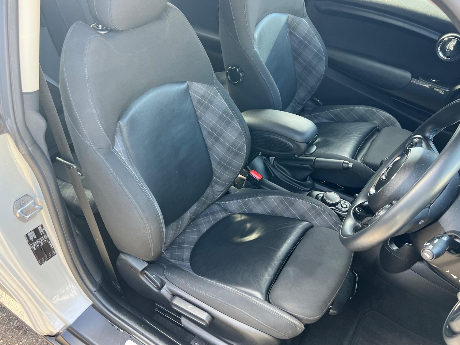 Used MINI Hatch 2015 for sale - 77924795: Photo 23