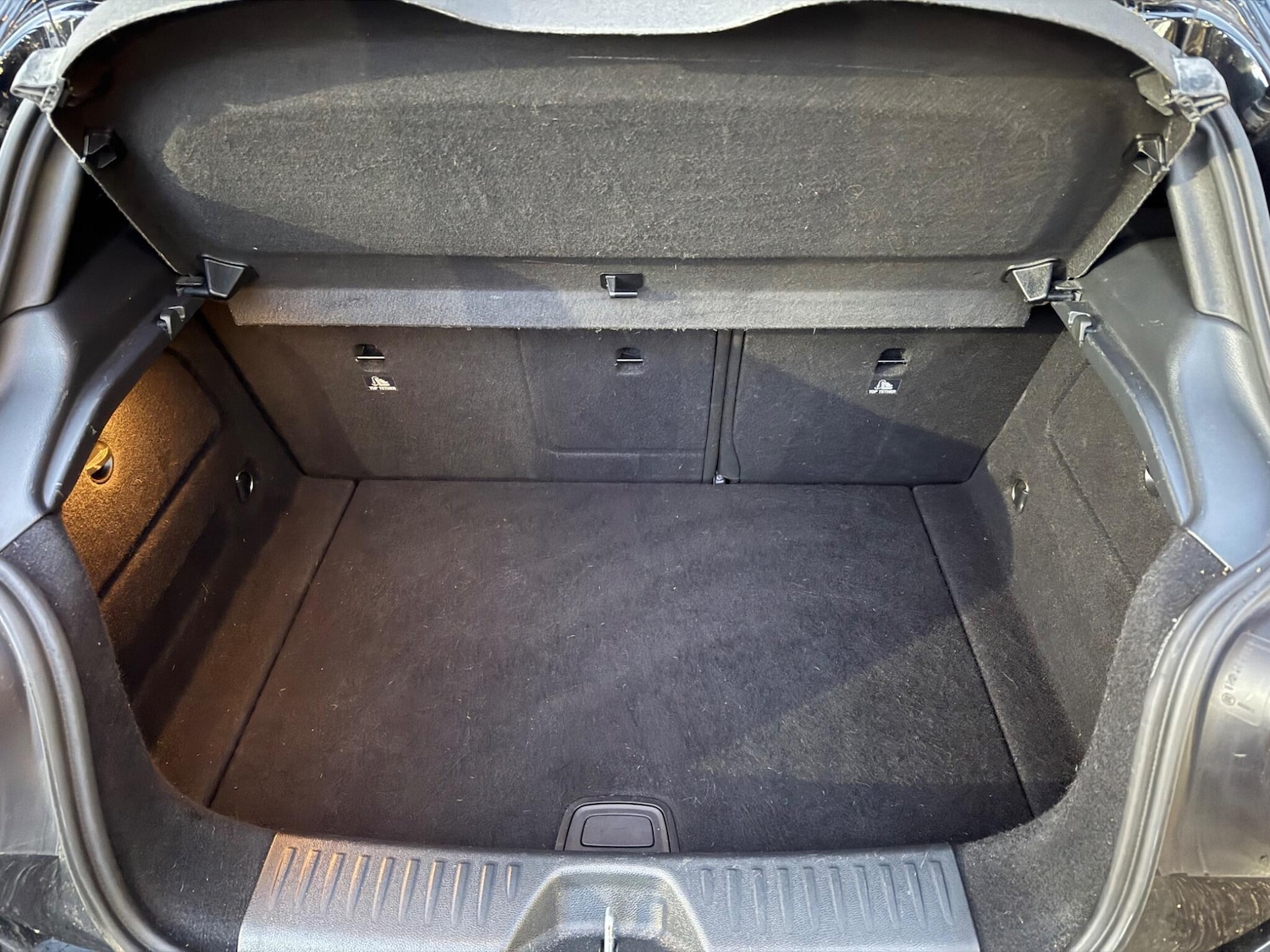 Used Mercedes-Benz A-Class 2017 for sale - 77305181: Photo 32