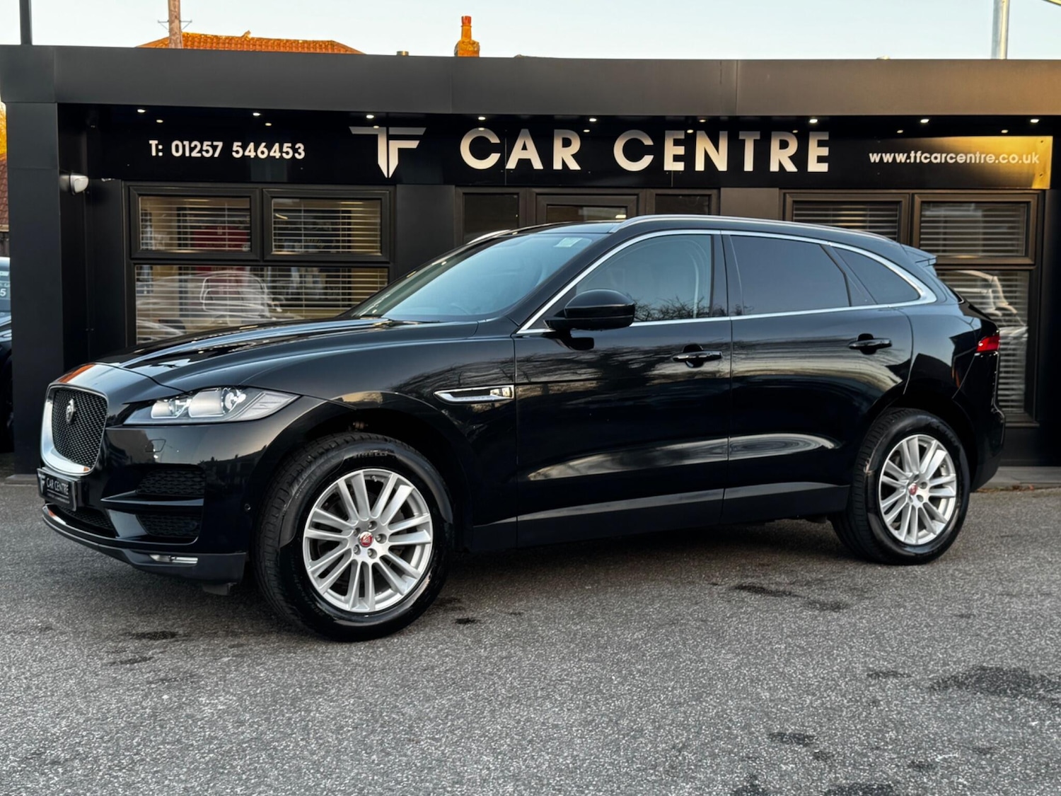 Used Jaguar F-Pace 2016 for sale - 77737657: Photo 2