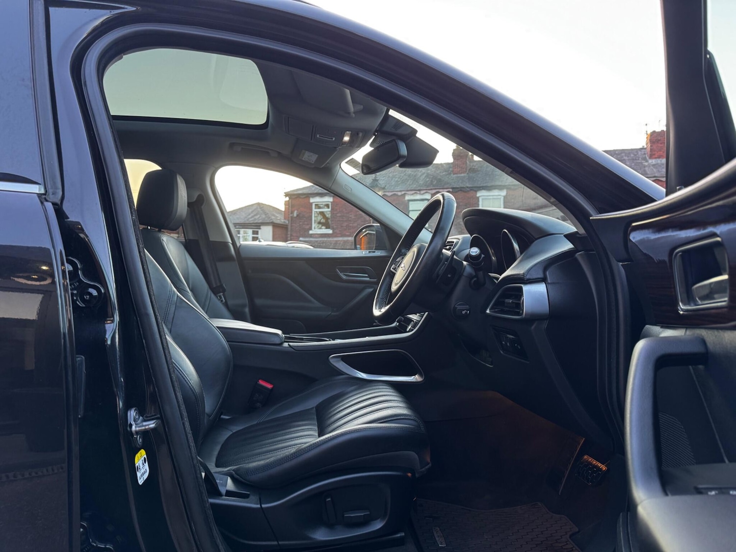 Used Jaguar F-Pace 2016 for sale - 77737657: Photo 28