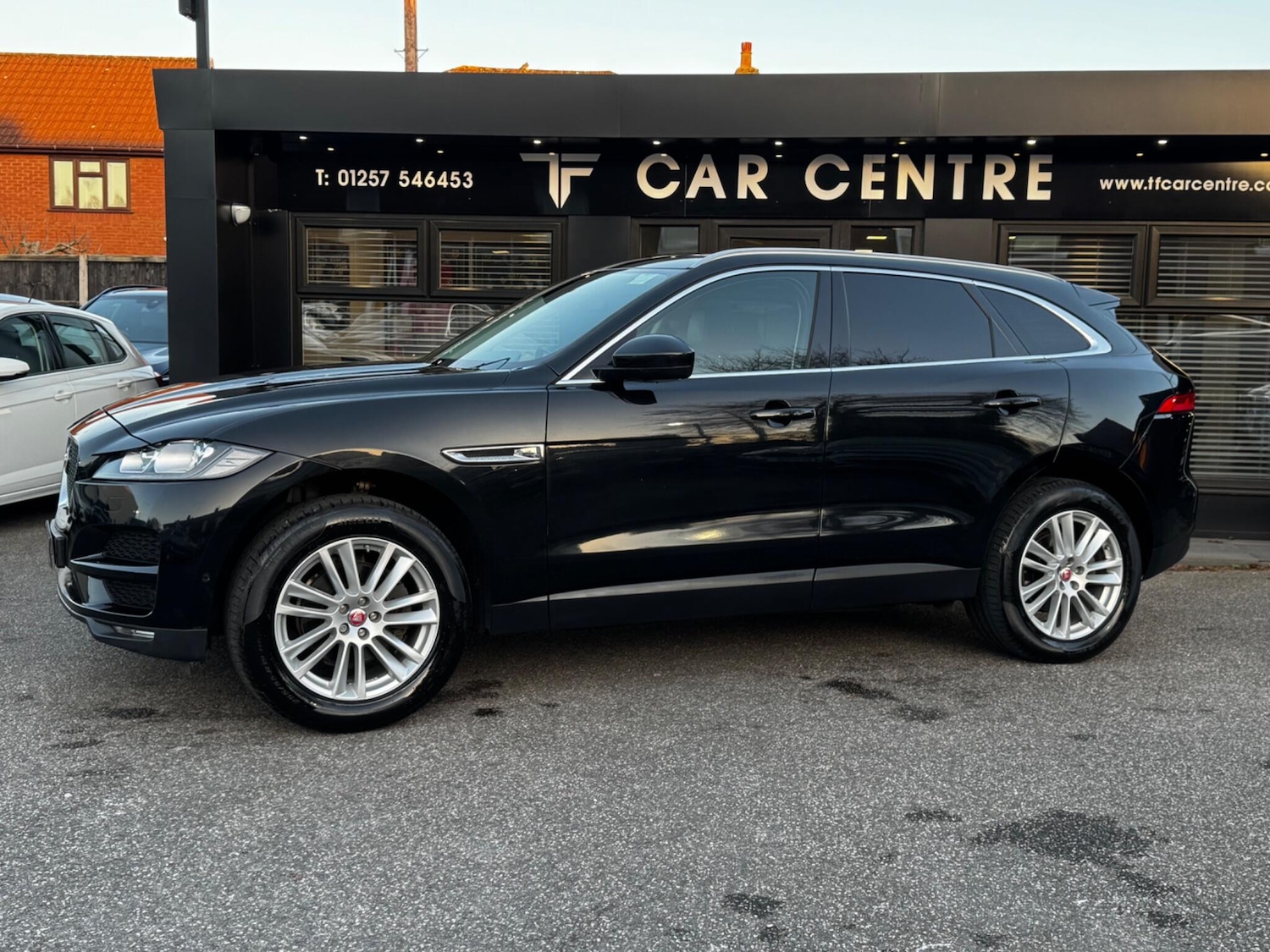 Used Jaguar F-Pace 2016 for sale - 77737657: Photo 3