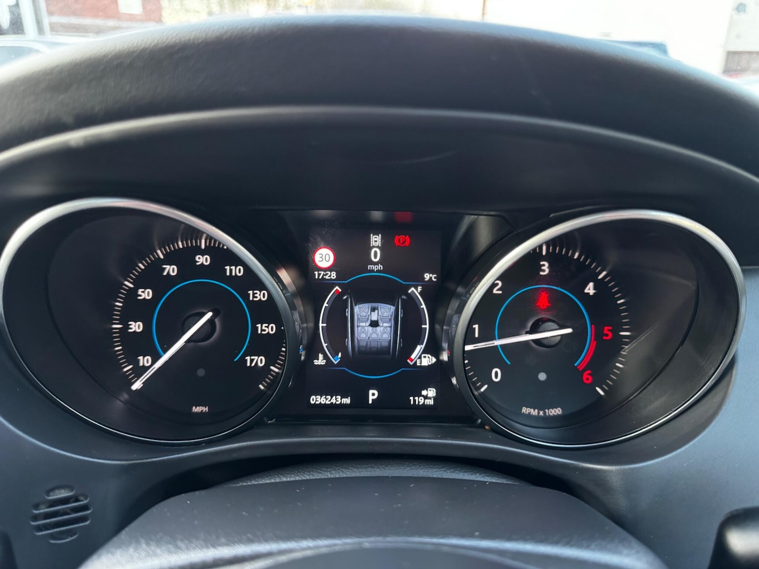 Used Jaguar F-Pace 2016 for sale - 77737657: Photo 31