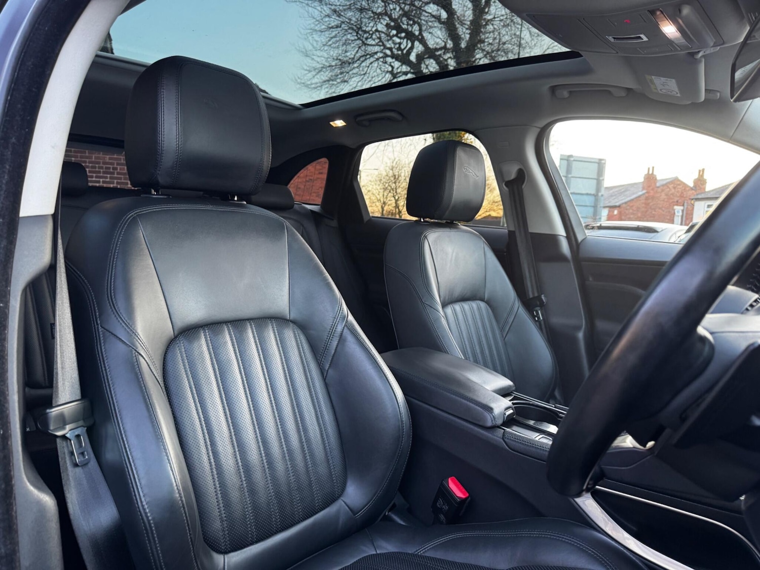 Used Jaguar F-Pace 2016 for sale - 77737657: Photo 32