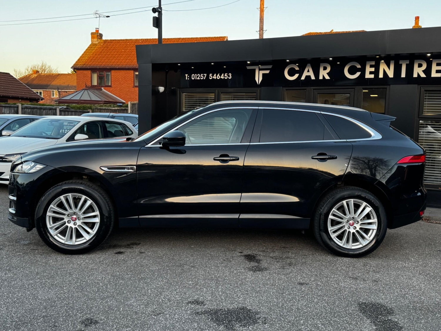 Used Jaguar F-Pace 2016 for sale - 77737657: Photo 4