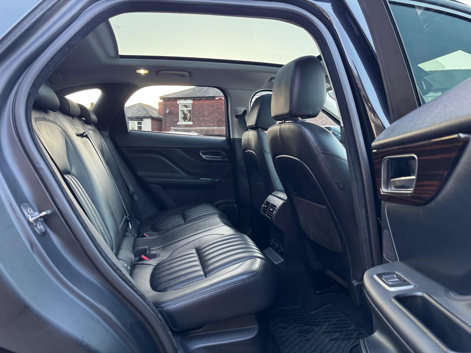 Used Jaguar F-Pace 2016 for sale - 77737657: Photo 43