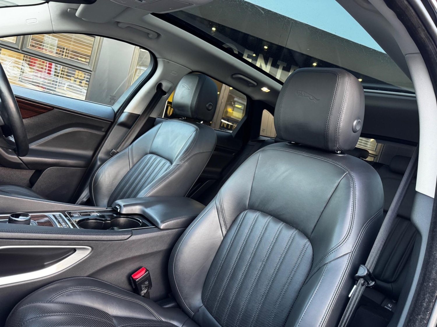 Used Jaguar F-Pace 2016 for sale - 77737657: Photo 51