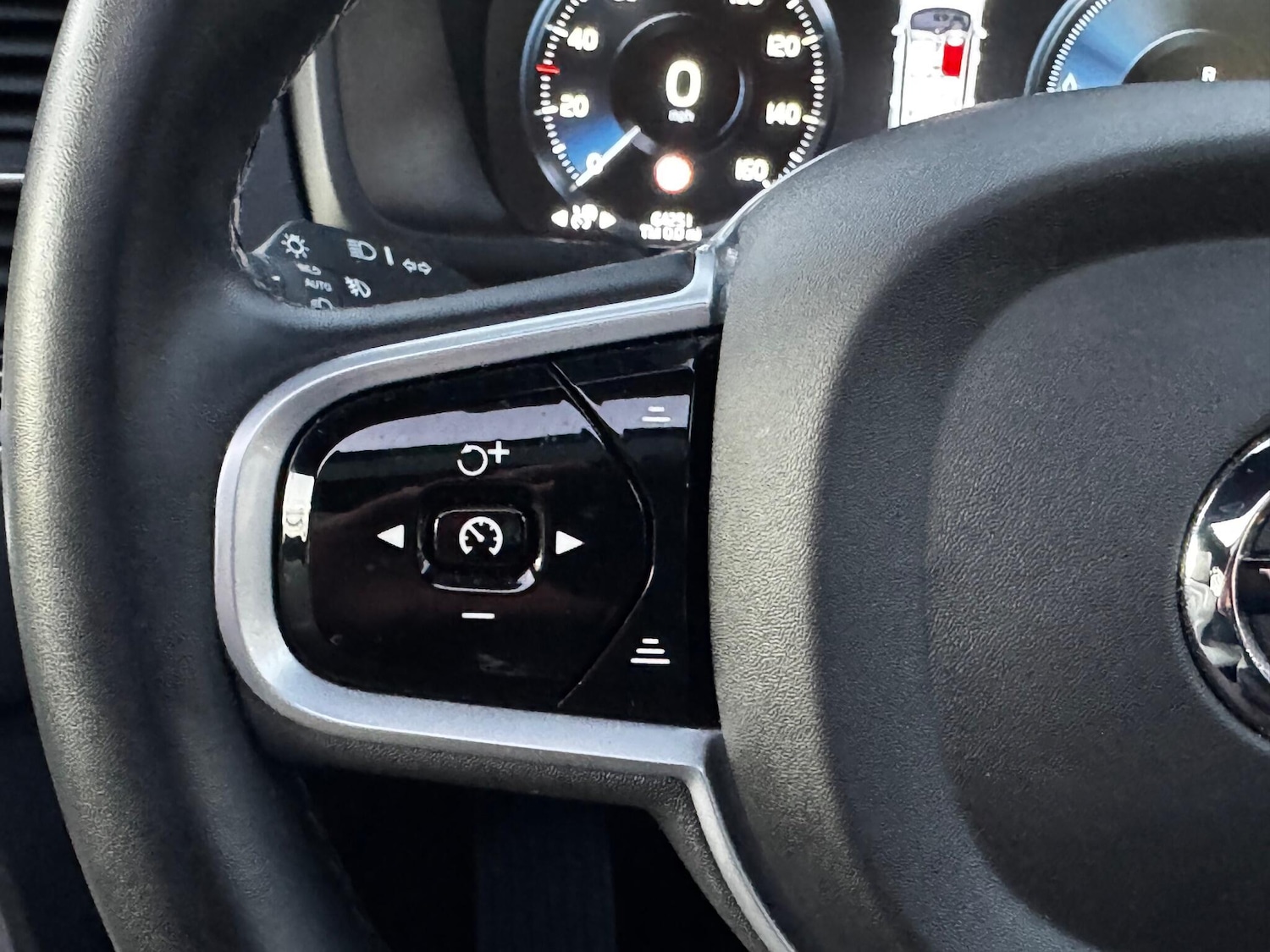 Used Volvo XC90 for sale - 77015894: Photo 32