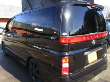 Used Nissan Elgrand  for sale - 73922184: Photo