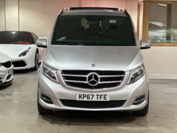 Used Mercedes-Benz V-Class 2017 for sale - 71743299: Photo