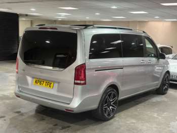 Used Mercedes-Benz V-Class 2017 for sale - 71743299: Photo