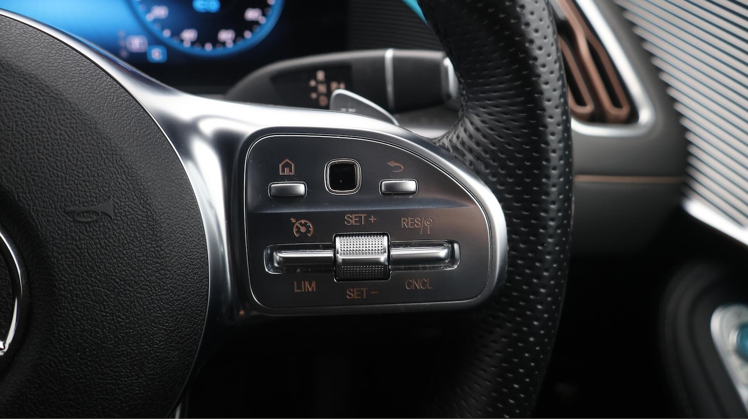 Used Mercedes-Benz EQC 2021 for sale - 76537824: Photo 27