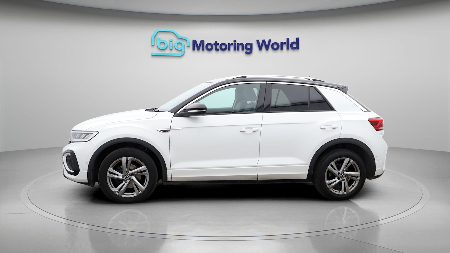 Used Volkswagen T-Roc for sale - 77432450: Photo 4