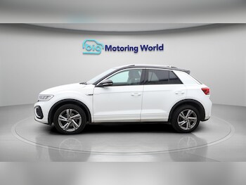 Used Volkswagen T-Roc 2023 for sale - 77432450: Photo