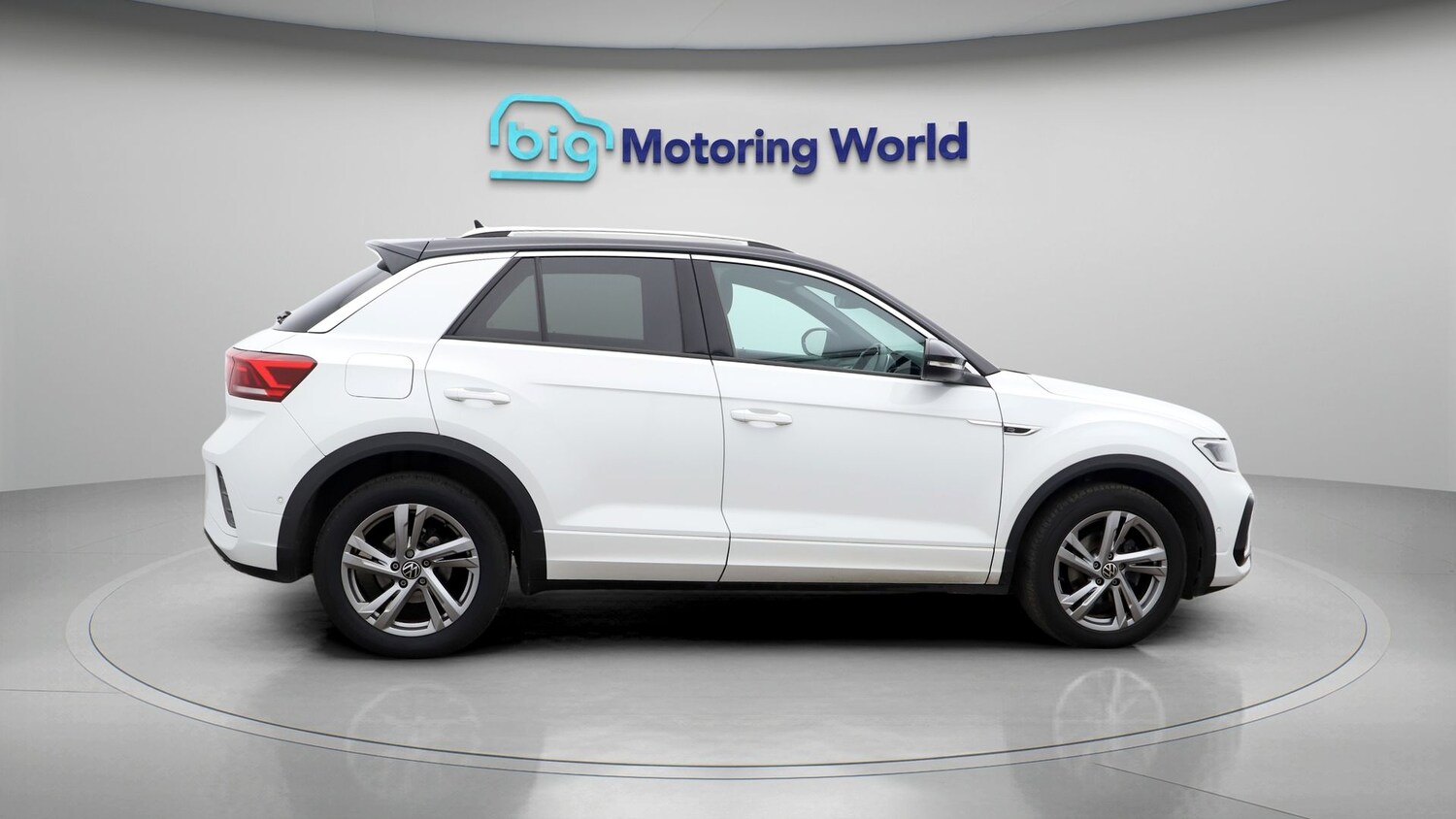 Used Volkswagen T-Roc for sale - 77432450: Photo 8