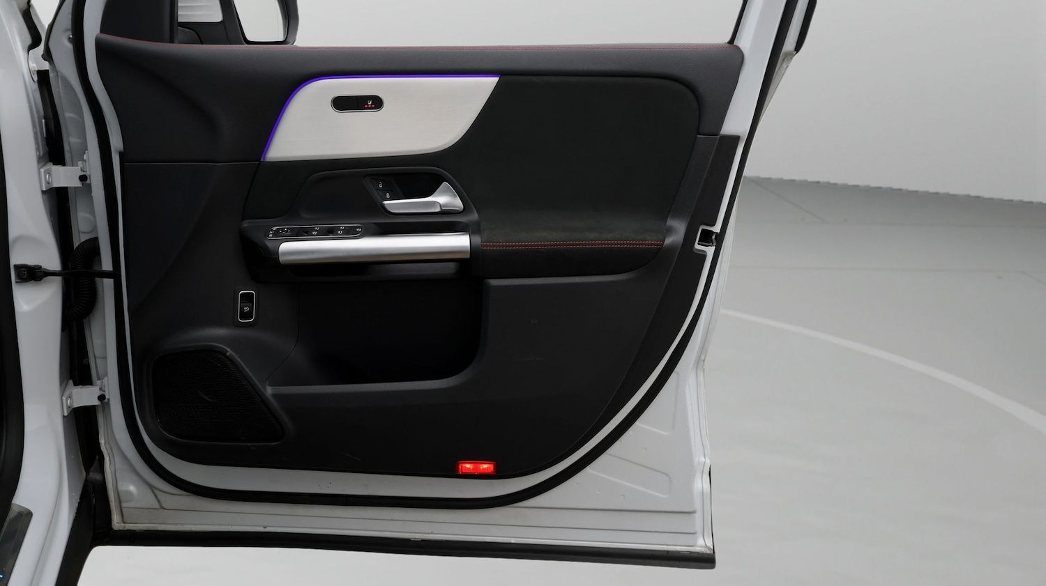 Used Mercedes-Benz EQA 2023 for sale - 77690932: Photo 15