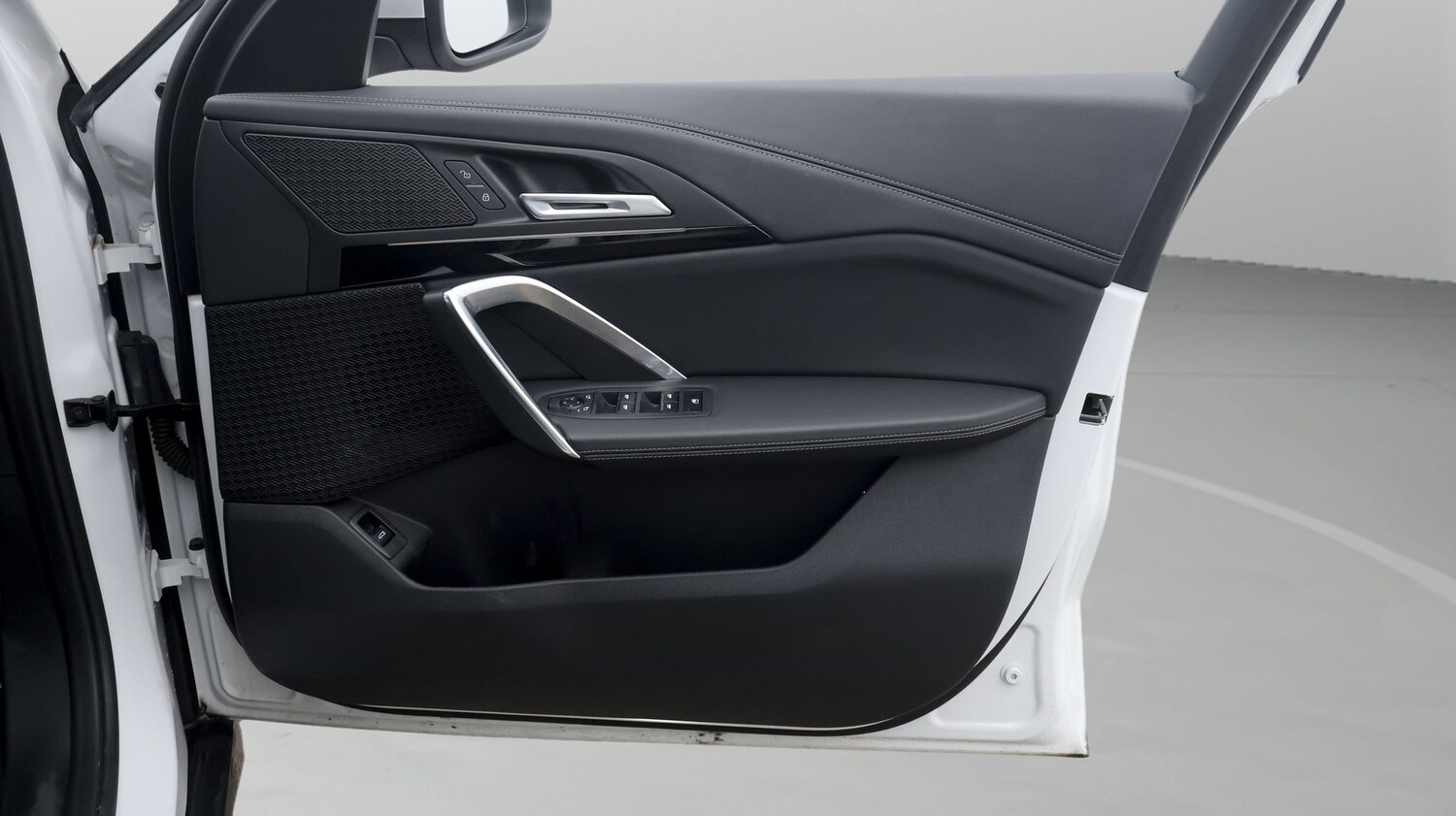 Used BMW iX1 2023 for sale - 77453604: Photo 15