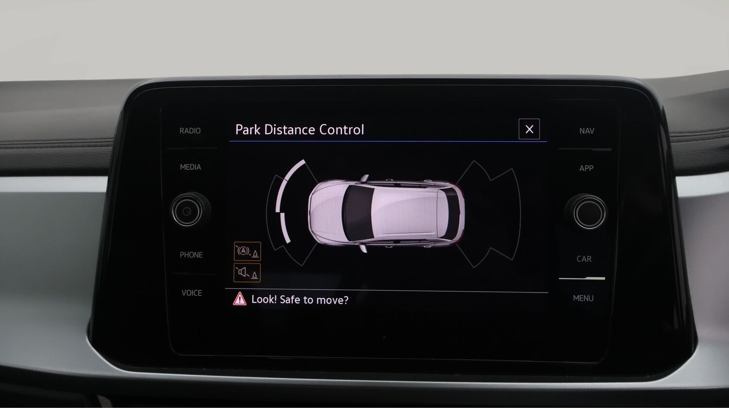 Used Volkswagen T-Roc 2023 for sale - 77365494: Photo 25