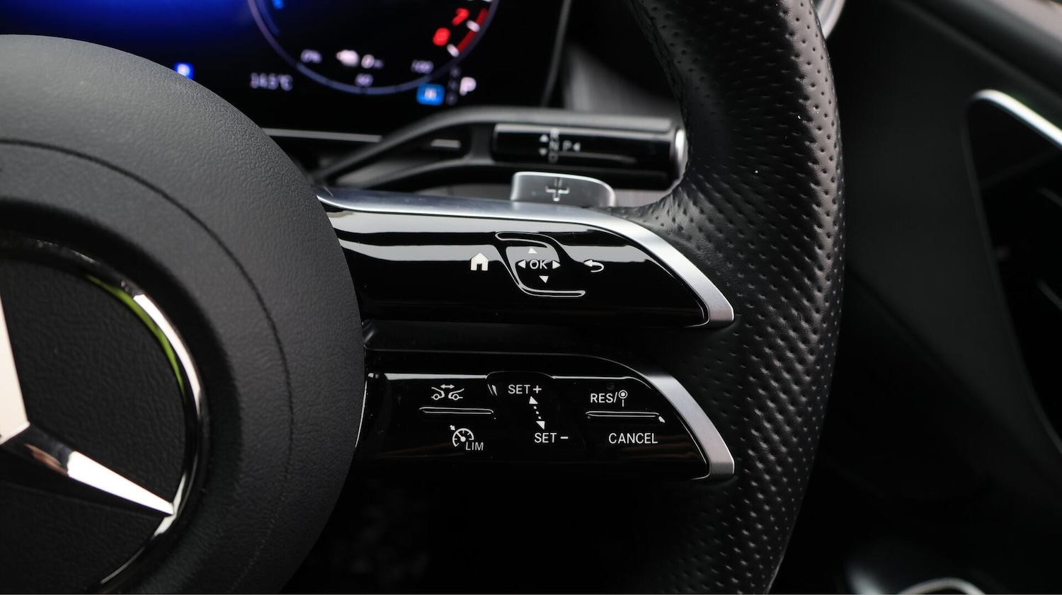 Used Mercedes-Benz GLC 2024 for sale - 76550991: Photo 27