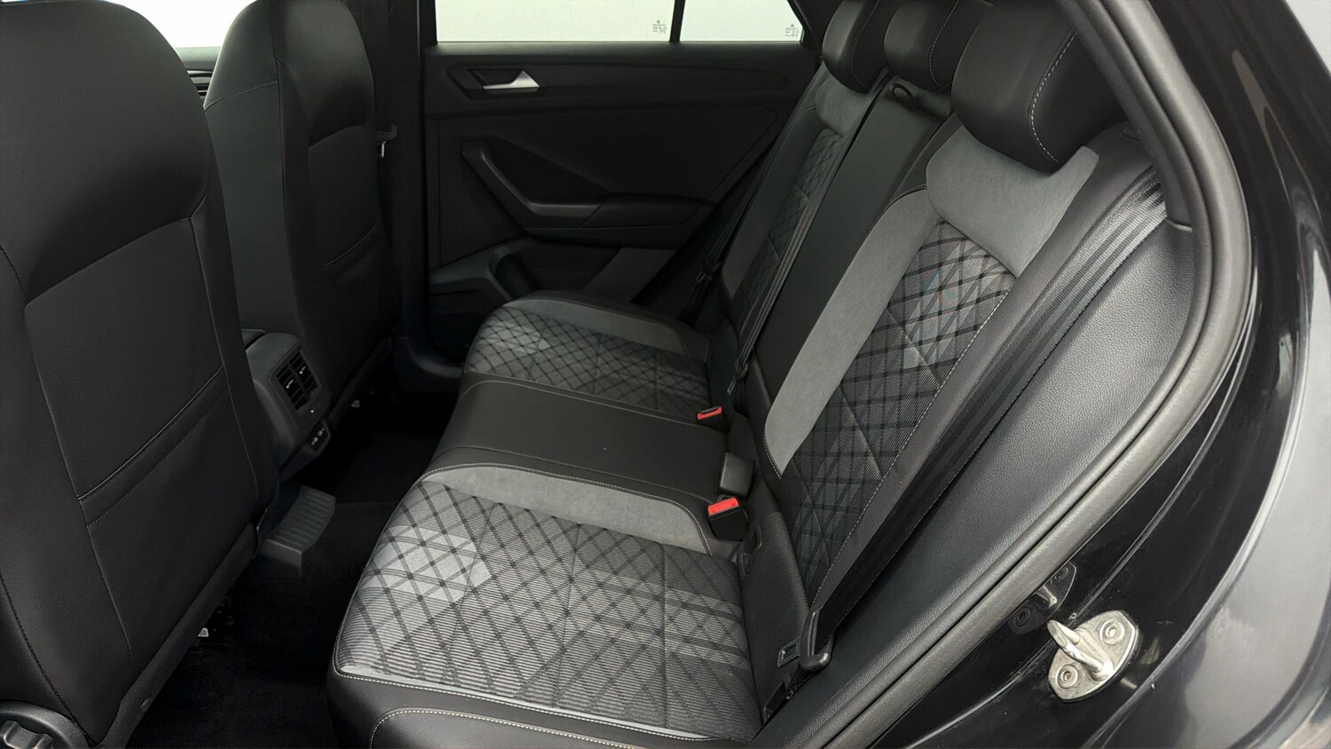 Used Volkswagen T-Roc 2023 for sale - 78176314: Photo 15