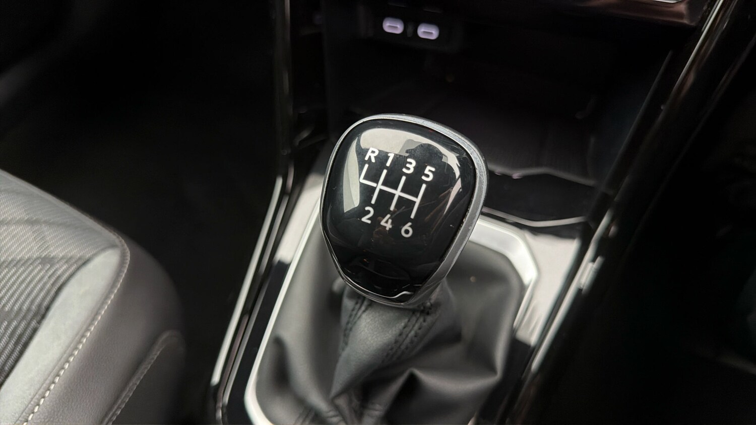 Used Volkswagen T-Roc 2023 for sale - 78176314: Photo 25