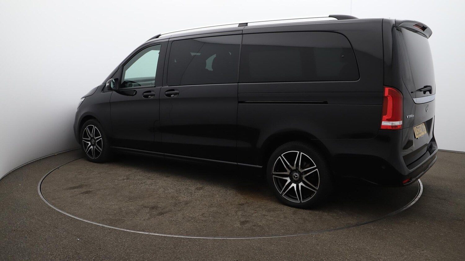 Used Mercedes-Benz V-Class 2023 for sale - 76381225: Photo 36