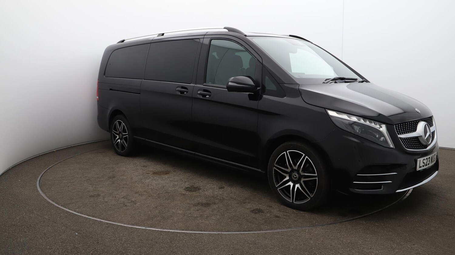 Used Mercedes-Benz V-Class 2023 for sale - 76381225: Photo 45