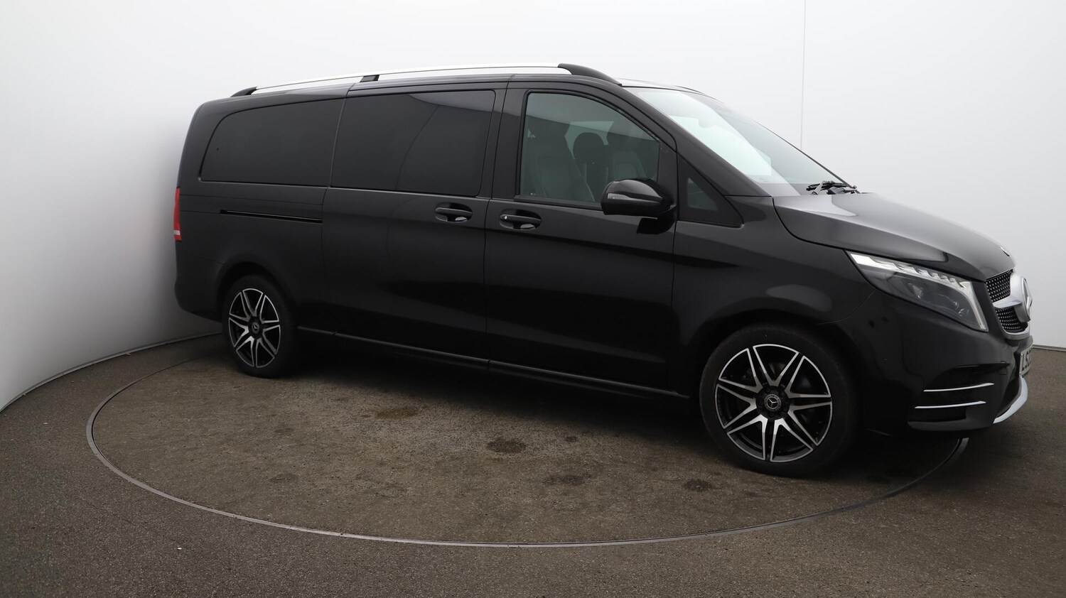 Used Mercedes-Benz V-Class 2023 for sale - 76381225: Photo 46