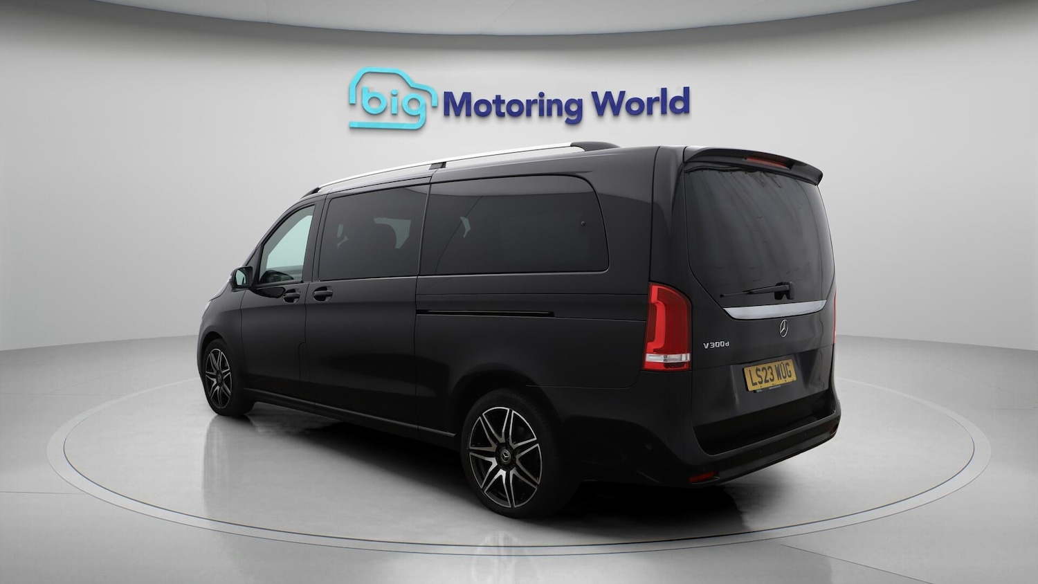 Used Mercedes-Benz V-Class 2023 for sale - 76381225: Photo 5