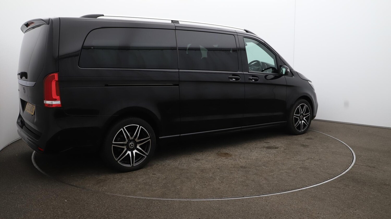 Used Mercedes-Benz V-Class 2023 for sale - 76381225: Photo 54