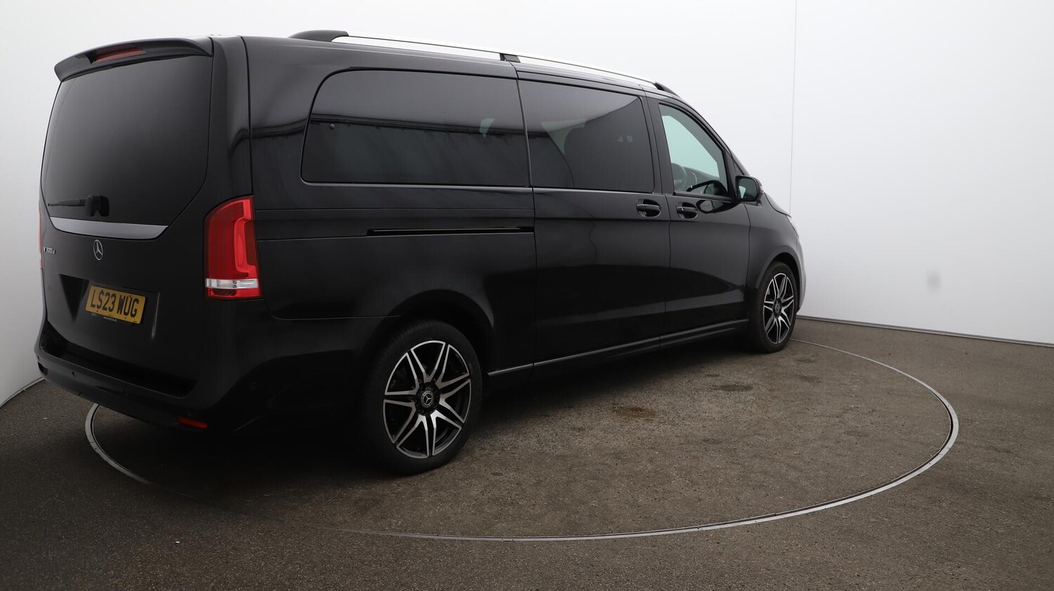 Used Mercedes-Benz V-Class 2023 for sale - 76381225: Photo 55