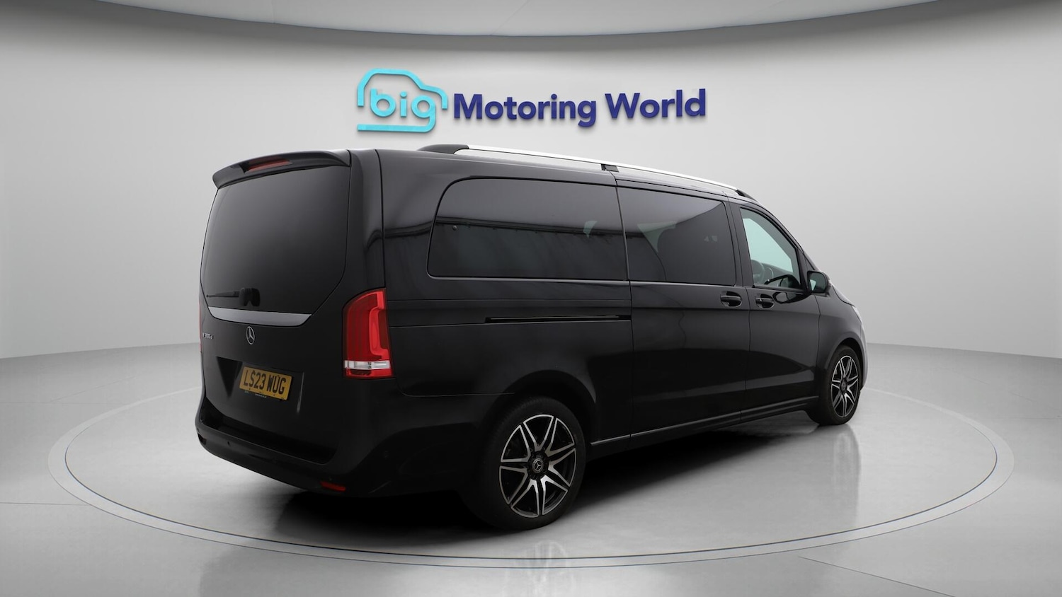 Used Mercedes-Benz V-Class 2023 for sale - 76381225: Photo 7