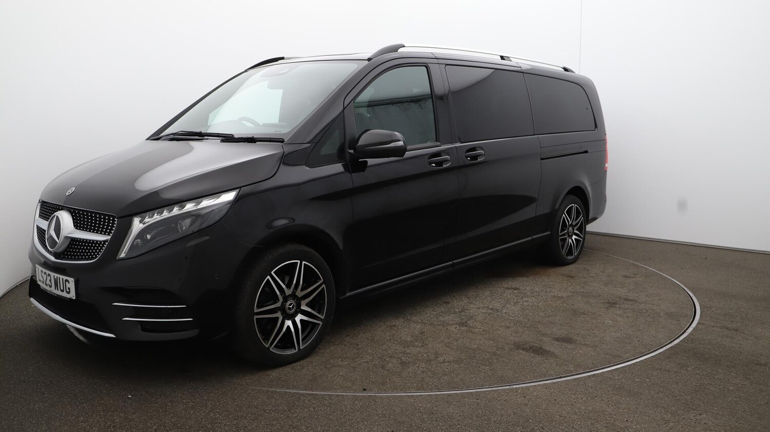 Used Mercedes-Benz V-Class 2023 for sale - 76381225: Photo 70