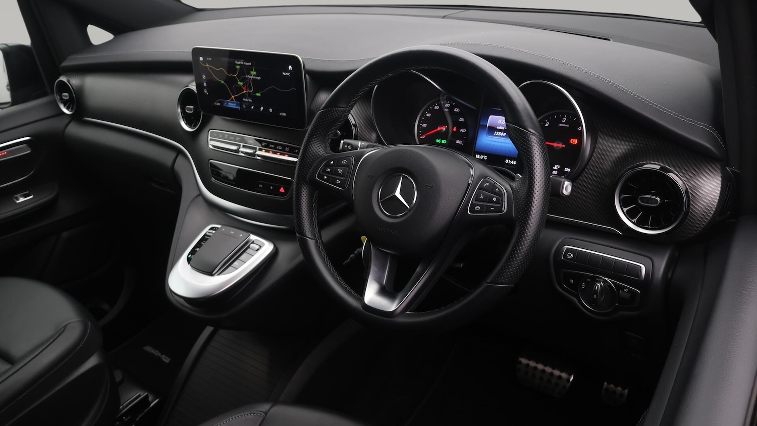 Used Mercedes-Benz V-Class 2023 for sale - 76381225: Photo 9