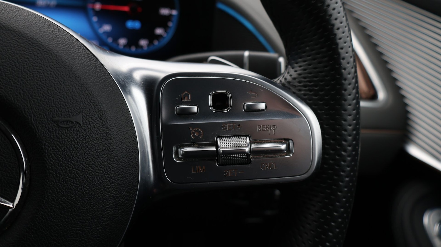 Used Mercedes-Benz EQC 2022 for sale - 77220973: Photo 26