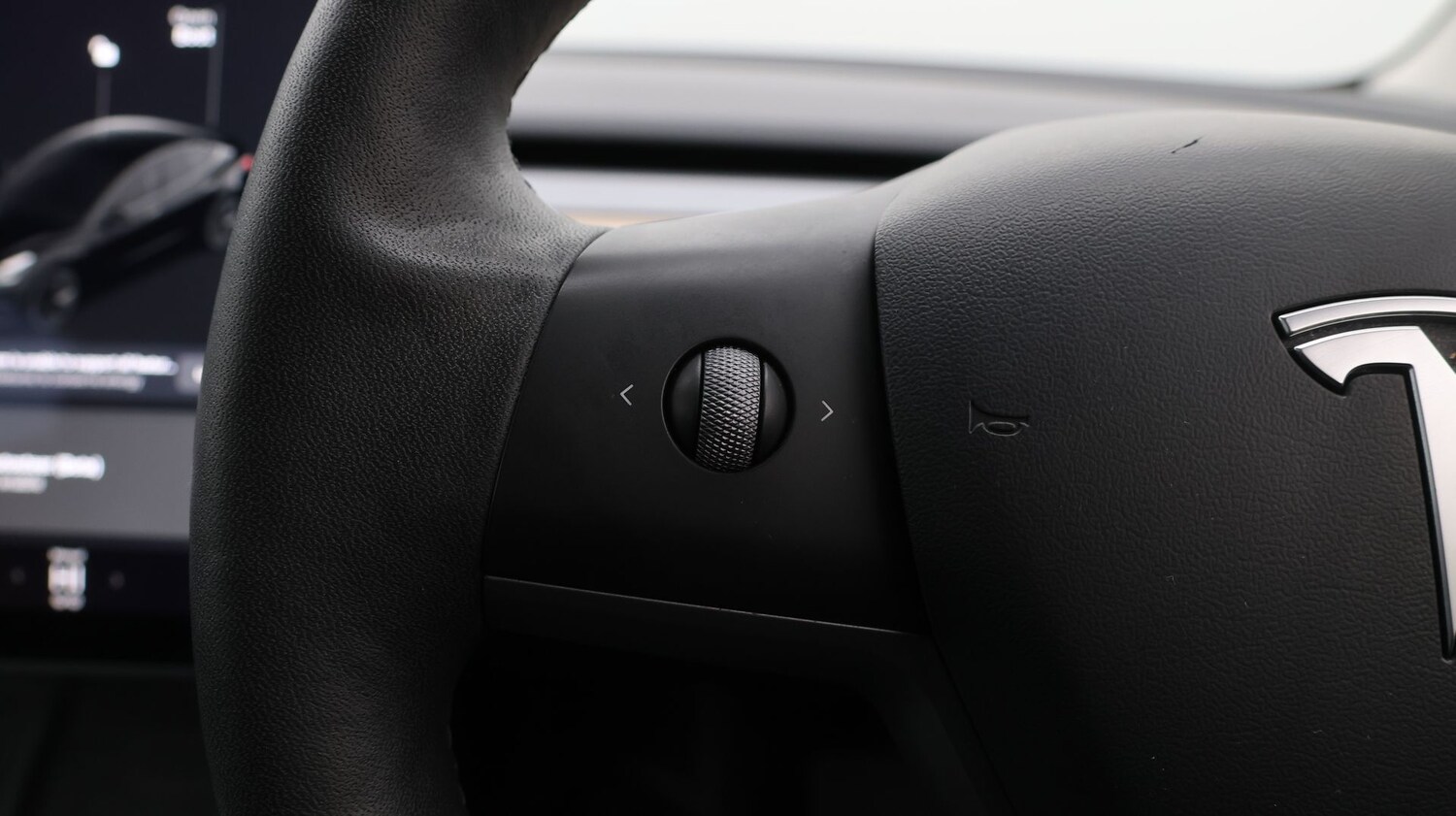 Used Tesla Model 3 2021 for sale - 77501959: Photo 26