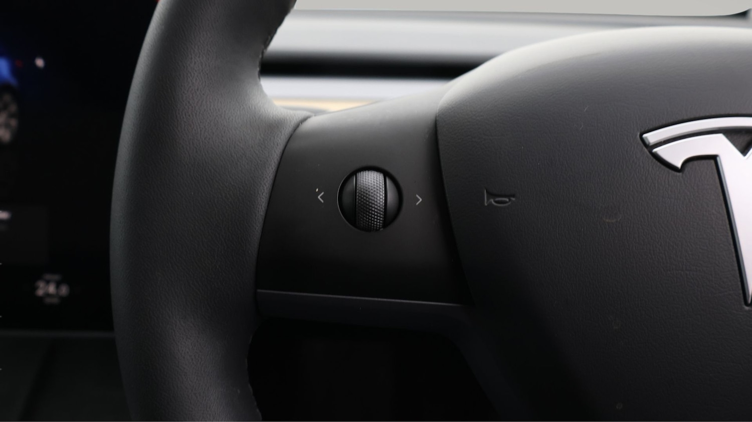 Used Tesla Model Y 2022 for sale - 77605439: Photo 25