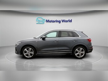 Used Audi Q3 2021 for sale - 77610235: Photo