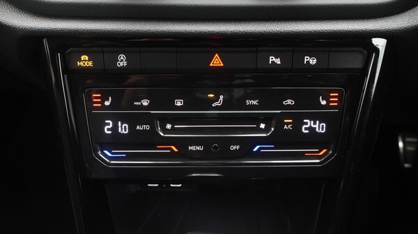 Used Volkswagen T-Roc 2022 for sale - 76294786: Photo 13