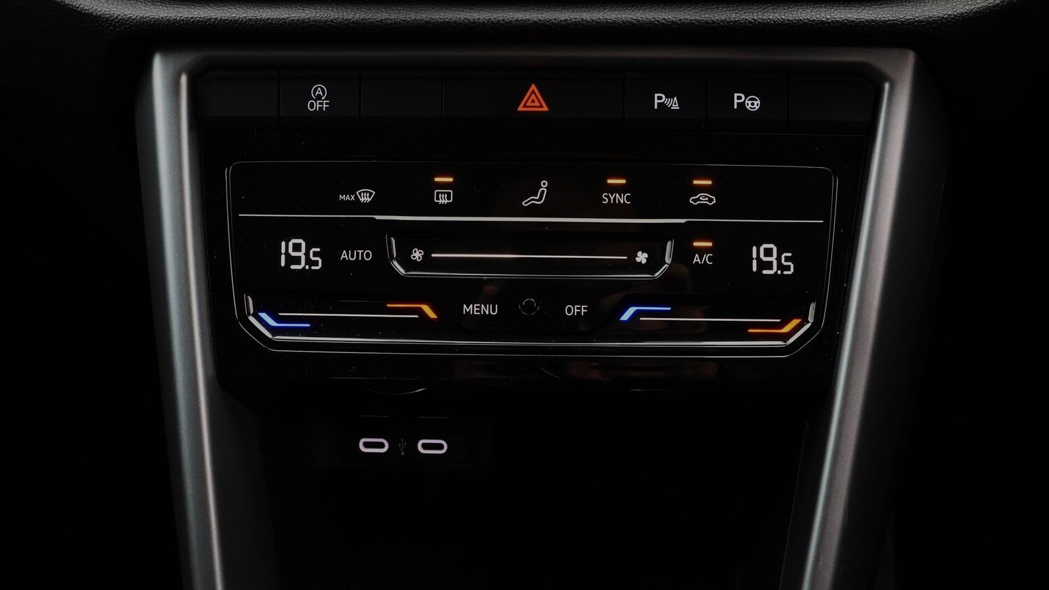 Used Volkswagen T-Roc 2024 for sale - 76381282: Photo 12