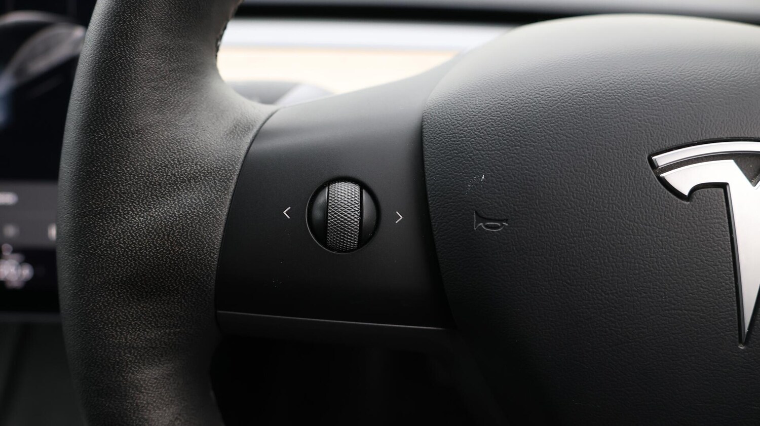 Used Tesla Model 3 2021 for sale - 76549672: Photo 25