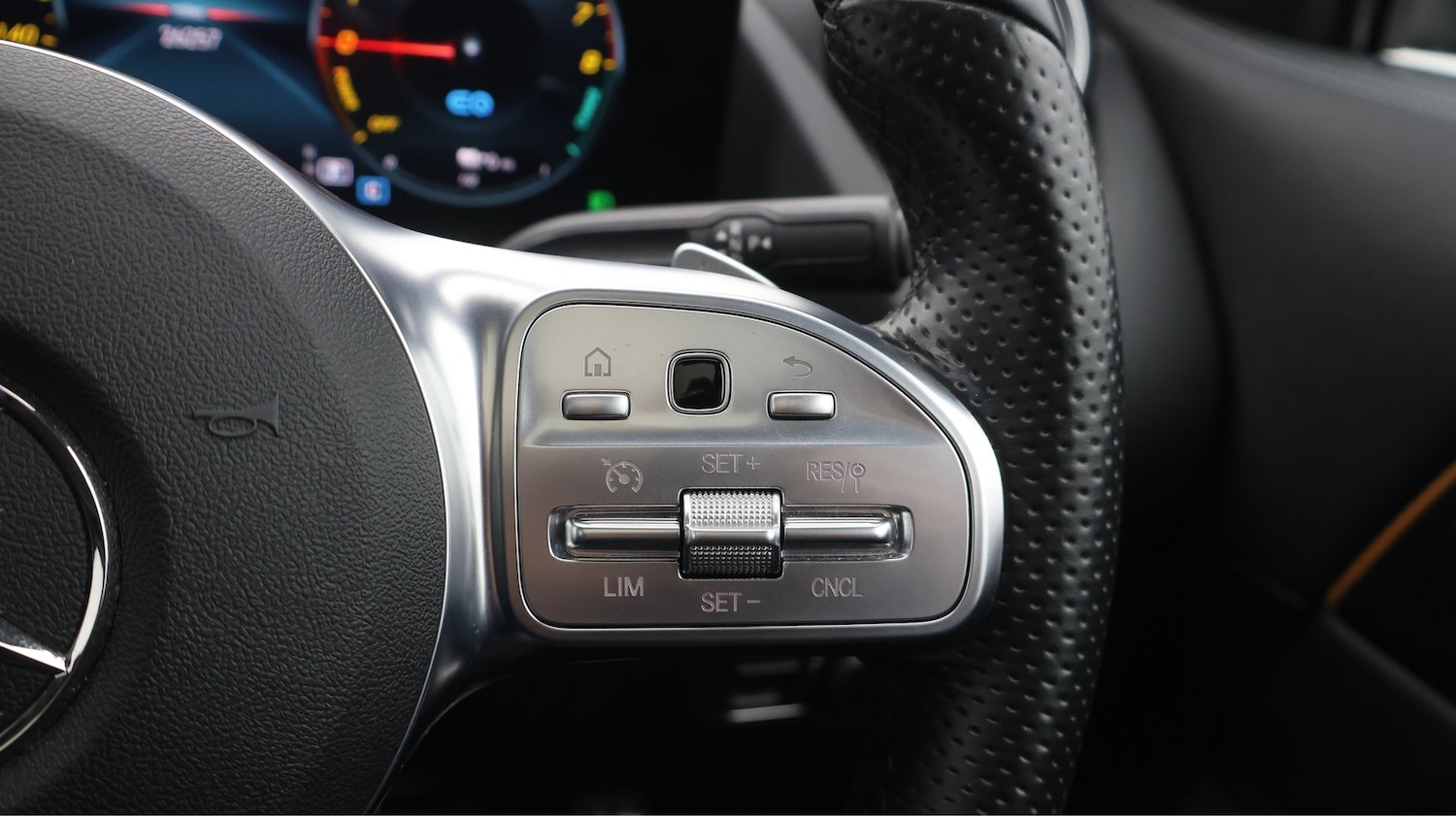 Used Mercedes-Benz GLA 2021 for sale - 77833974: Photo 25