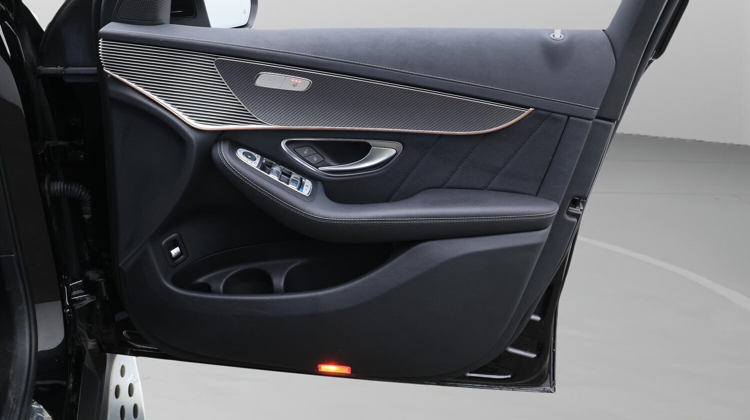 Used Mercedes-Benz EQC 2022 for sale - 76307468: Photo 16