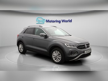 Used Volkswagen T-Roc 2022 for sale - 75280349: Photo
