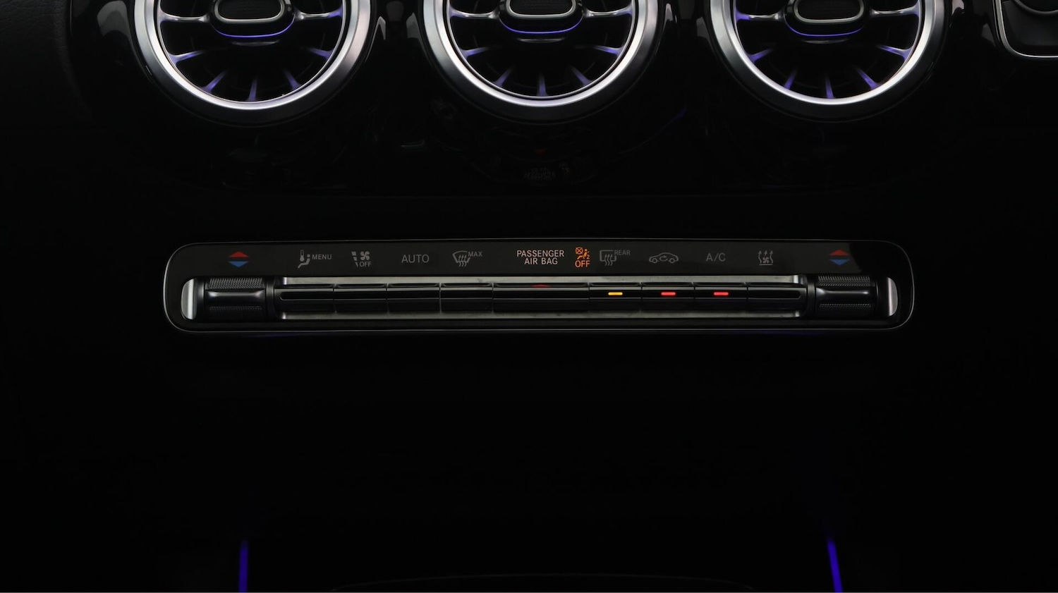Used Mercedes-Benz EQA 2022 for sale - 76370863: Photo 13
