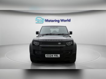 Used Land Rover Defender 2024 for sale - 77517367: Photo