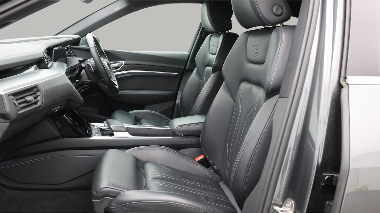 Used Audi e-tron 2022 for sale - 76572258: Photo 15