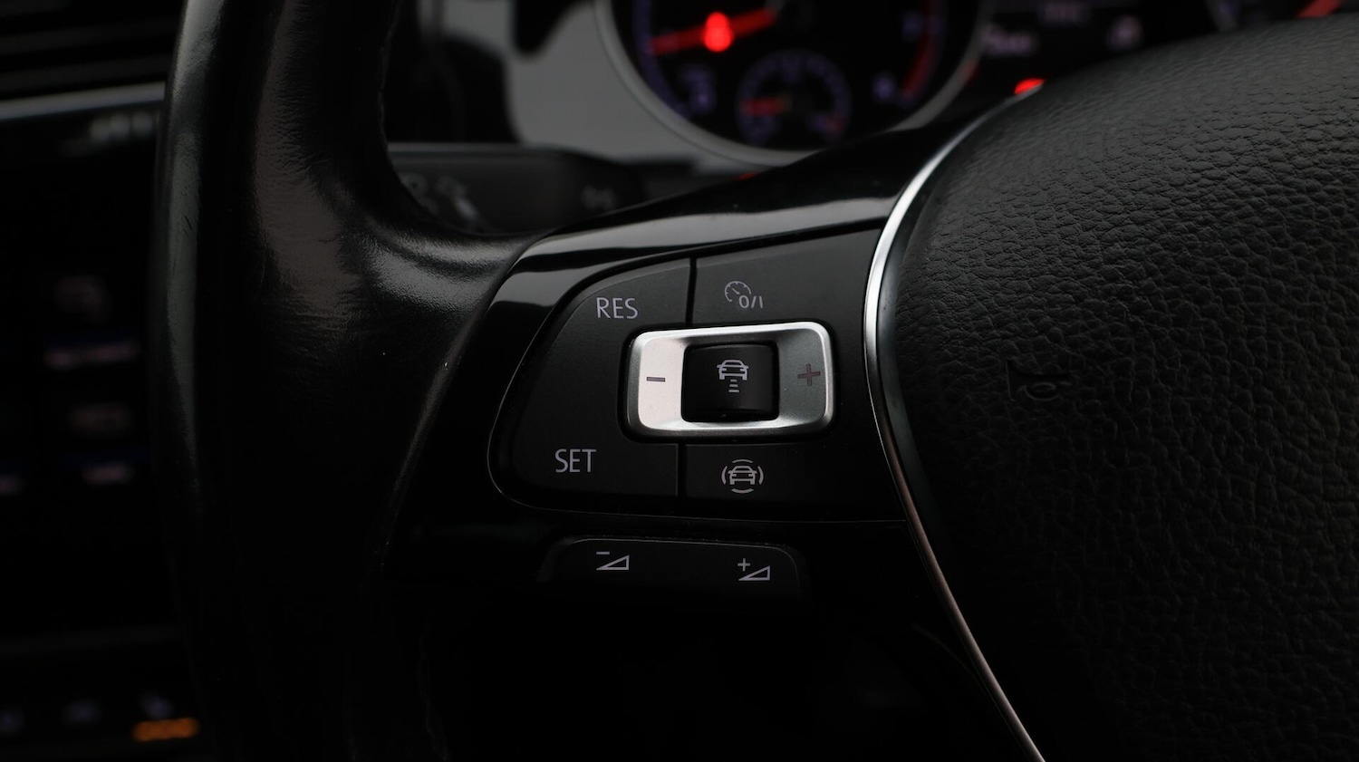 Used Volkswagen Golf 2020 for sale - 76380877: Photo 24