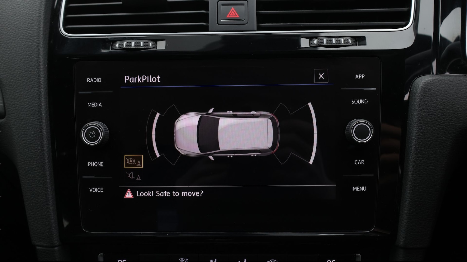 Used Volkswagen Golf 2018 for sale - 77628783: Photo 23