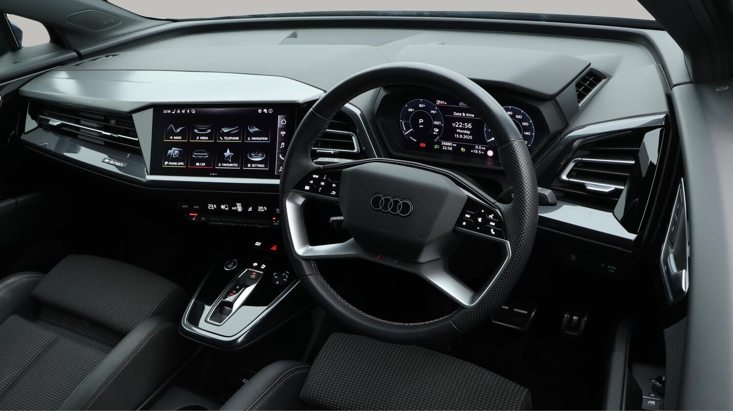 Used Audi Q4 e-tron 2023 for sale - 75976995: Photo 10
